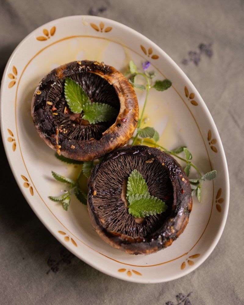 Gekonfijte portobello met wintergroente