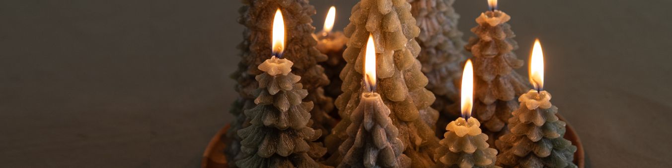 Bougies de Noël, bougeoirs et photophores