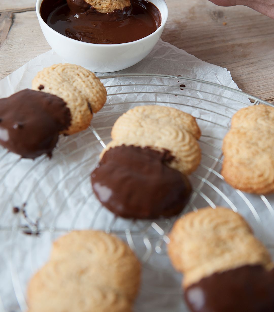 spritsen met chocolade