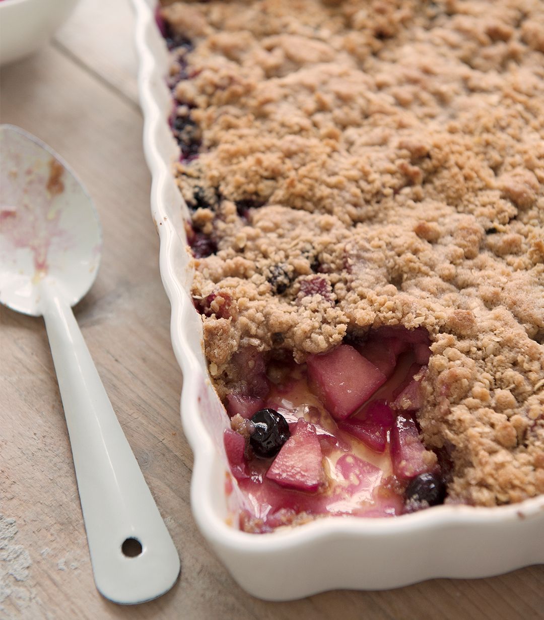 Crumble met appel en blauwe bessen Crumble met appel en blauwe bessen