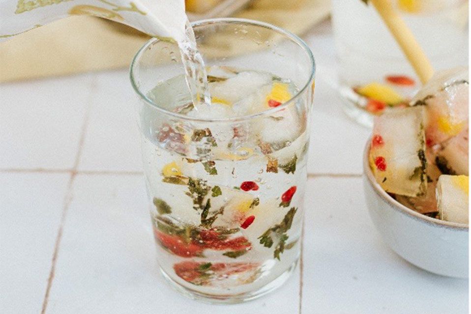 Vlierbloesem ijsthee