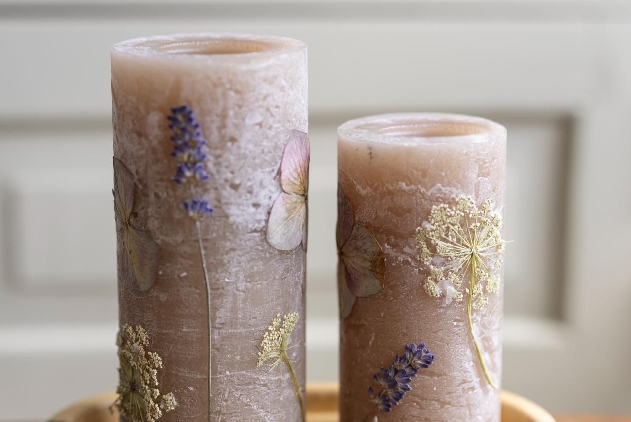 Stompkaars met droogbloemen